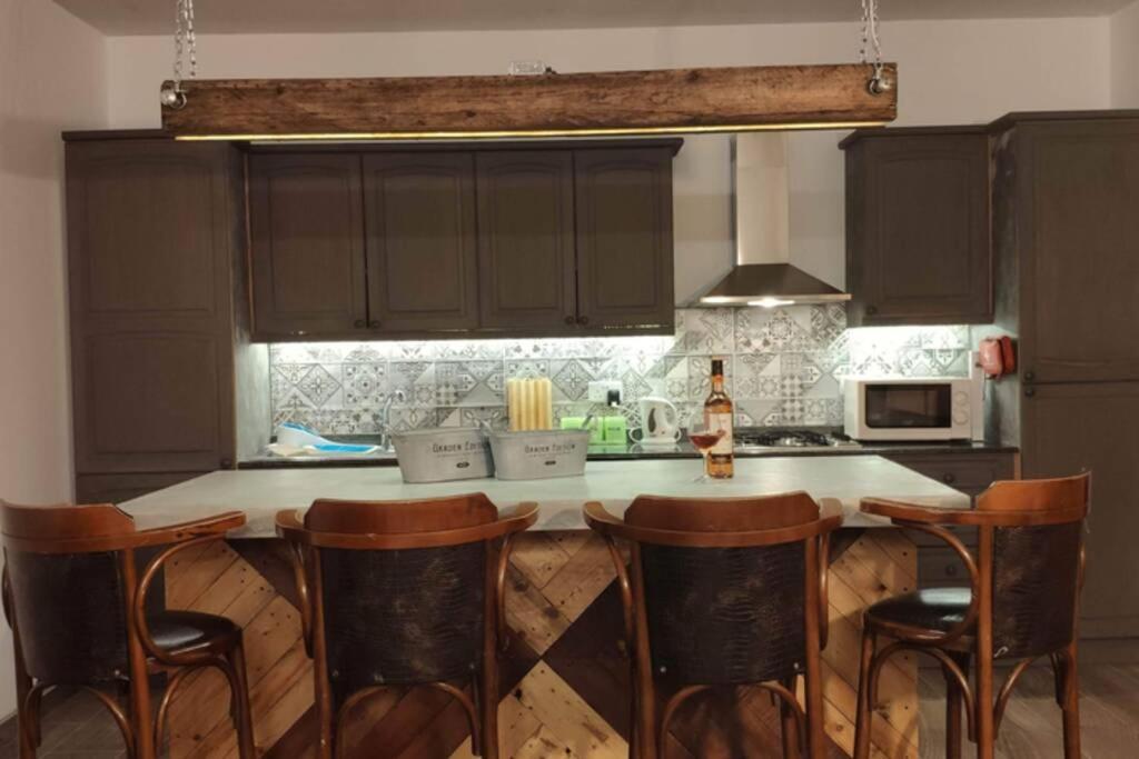 Rebak Place- A Bright & Charming Getaway * Marsaskala