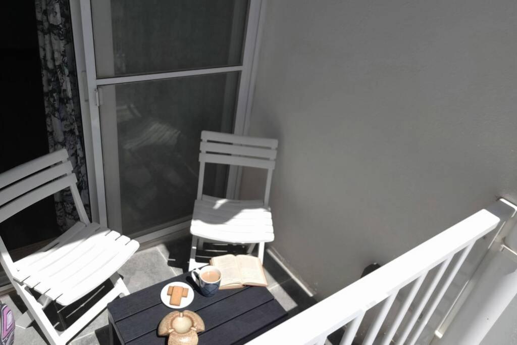 Rebak Place- A Bright & Charming Getaway Marsaskala